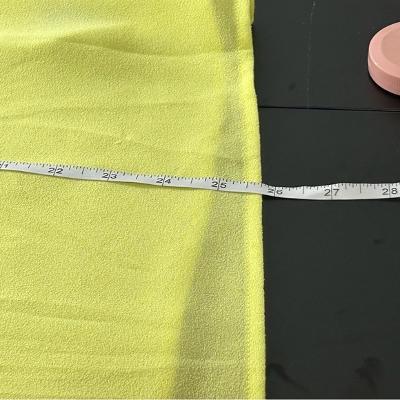 Worthington Women's Sleeveless Blouse Bright Yellow Size Large Career - Picture 5 of 5